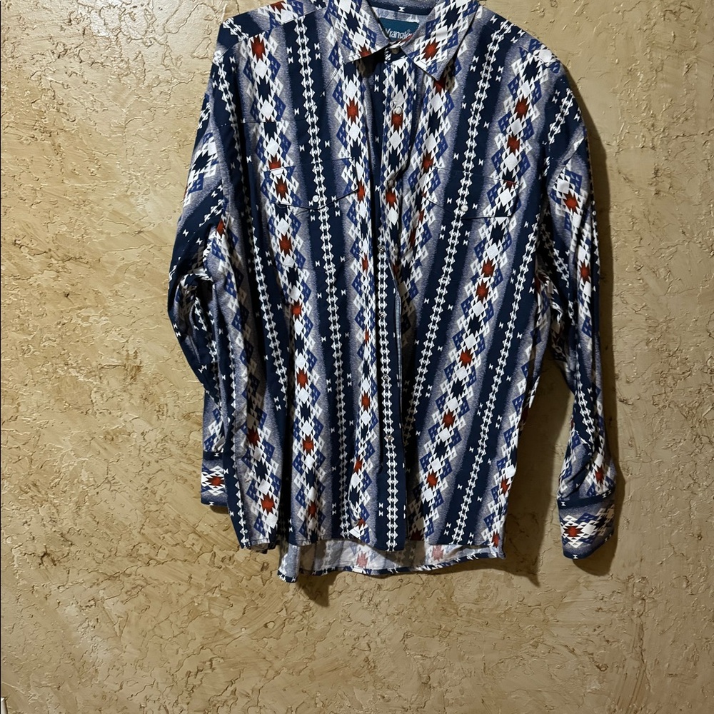 Wrangler Tribal Print Pearl Snap